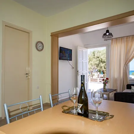Kyma Seaview House *